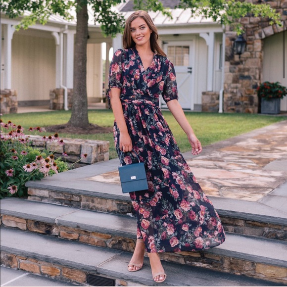 Gal Meets Glam Dresses & Skirts - Gal Meets Glam Short Sleeve Floral Maxi Dress Navy Blue Size 4P NWT